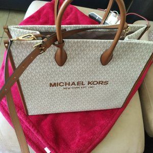 LARGE Micheal KORS TOTE